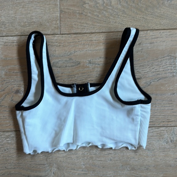 SOLD Like new white ripped & black pipe dance / athletic lined with support XS - Picture 2 of 3